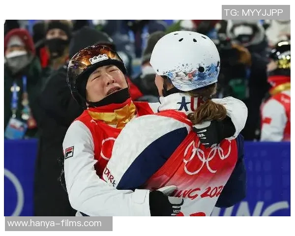 周冬雨热爱足球的背后故事与她的运动人生探索